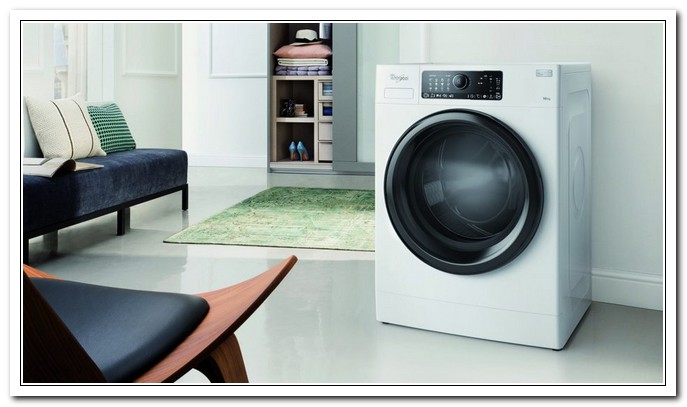 Стиральная машина Whirlpool FSCR10432