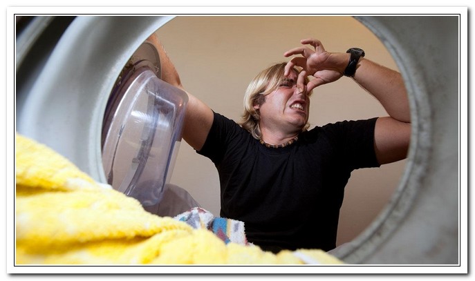 Причины неприятного запаха в стиральной машине